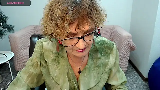 SexyGrandma  online show from 02.01.25