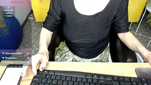 SexyGrandma  online show from 02.25.25