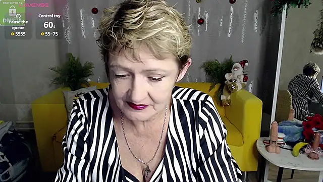 SexyGrandma  online show from 12.19.25