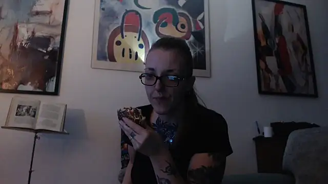 Astrid-Gilbert online show from 02.21.25