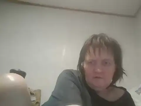 Snapshot of BBWLADY71 chatting on 02.14.25 BBWLADY71 online show from 02.14.25