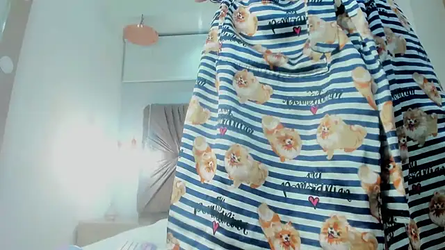 zoe taylorr1 online show from 02.24.25