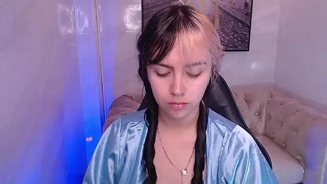 Snapshot of Hela_v chatting on 02.28.26 Hela v online show from 02.28.26