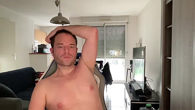 Funnyjul31 online show from 02.21.25