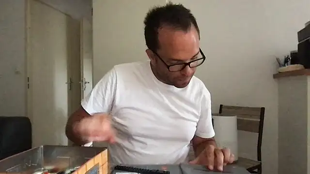 Funnyjul31 online show from 06.08.26