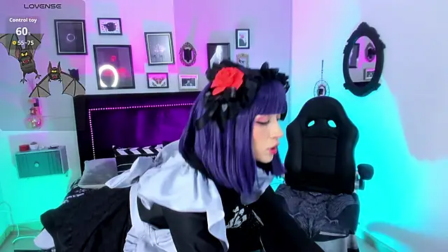 IsisRaichuu  online show from 09.23.25