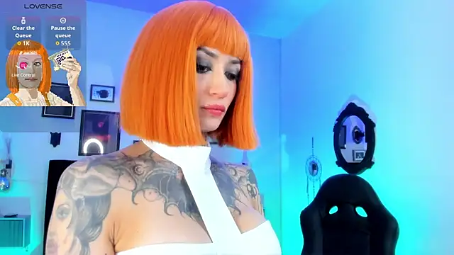 IsisRaichuu  online show from 09.26.25