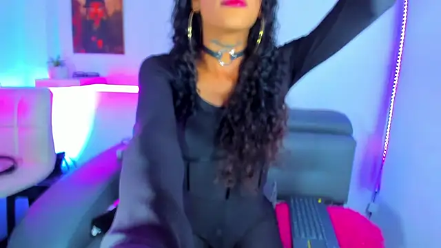 Snapshot of Cherry_splash chatting on 10.23.25 Cherry splash online show from 10.23.25