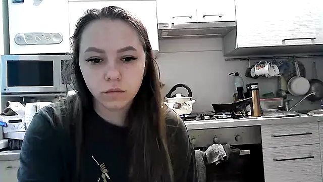 Snapshot of Misssweet_s chatting on 03.16.25 Misssweet s online show from 03.16.25