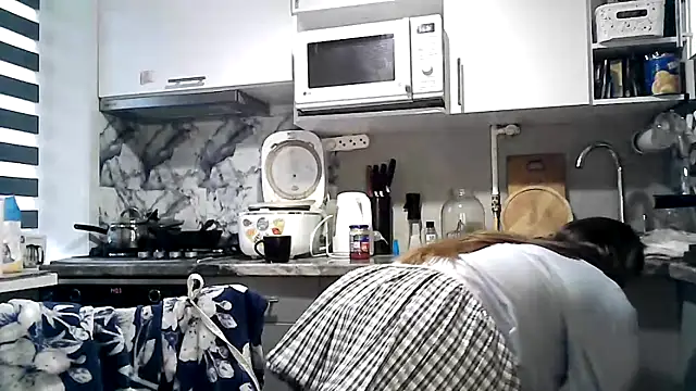 Snapshot of Misssweet_s chatting on 10.27.25 Misssweet s online show from 10.27.25