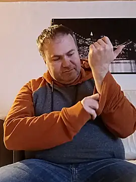 Pourleplasirs online show from 03.09.25