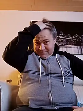 Pourleplasirs online show from 03.18.25