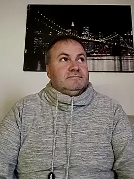 Pourleplasirs online show from 11.21.25