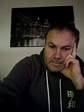 Pourleplasirs online show from 12.21.25