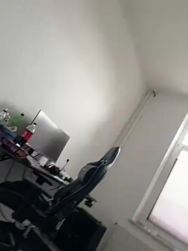 Snapshot of Mo_2003 chatting on 02.11.25 Mo 2003 online show from 02.11.25