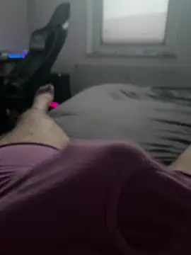 Snapshot of Mo_2003 chatting on 02.14.25 Mo 2003 online show from 02.14.25