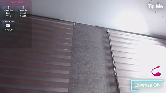 LillySquirtShot online show from 01.14.26