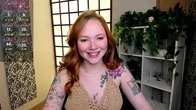 Snapshot of Maya_Light chatting on 02.16.25 Maya Light online show from 02.16.25