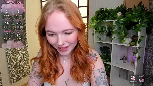 Snapshot of Maya_Light chatting on 02.17.25 Maya Light online show from 02.17.25