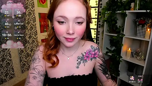 Snapshot of Maya_Light chatting on 03.08.25 Maya Light online show from 03.08.25