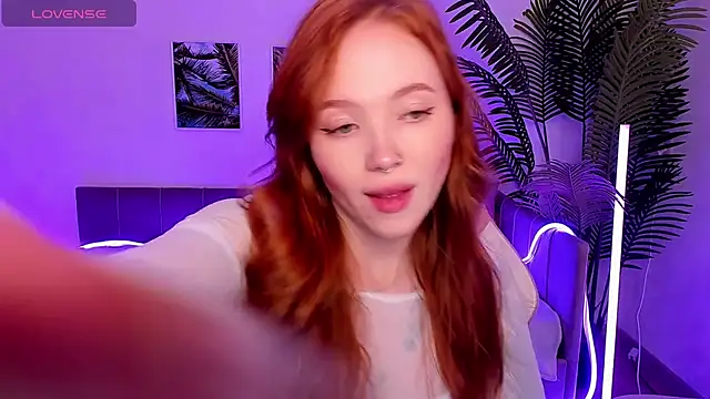 Snapshot of Maya_Light chatting on 10.13.25 Maya Light online show from 10.13.25