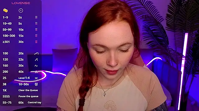 Snapshot of Maya_Light chatting on 11.18.25 Maya Light online show from 11.18.25