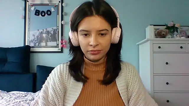 LariceSexy online show from 10.24.25