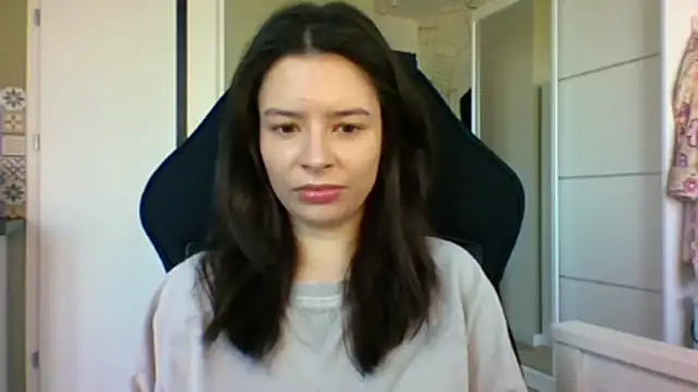 Snapshot of LariceSexy chatting on 02.28.26 LariceSexy online show from 02.28.26