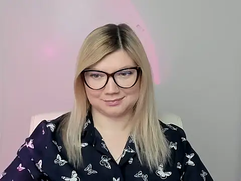 Lola moree online show from 10.04.25