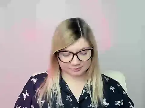 Lola moree online show from 10.20.25