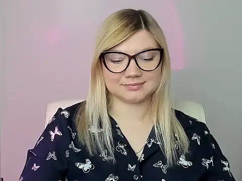 Lola moree online show from 10.26.25