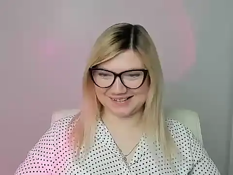 Lola moree online show from 11.05.25