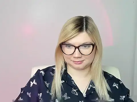 Lola moree online show from 11.06.25