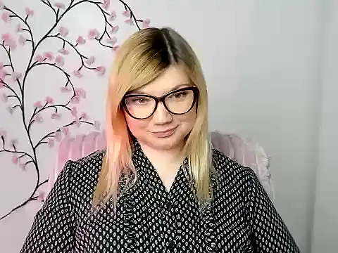 Lola moree online show from 12.15.25