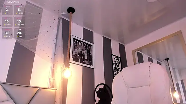 Snapshot of Salome__evans chatting on 02.19.25 Salome evans online show from 02.19.25