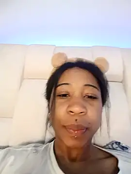 Zaira Rose  online show from 03.25.26