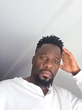 Snapshot of afrikaMandingo chatting on 10.18.25 afrikaMandingo online show from 10.18.25