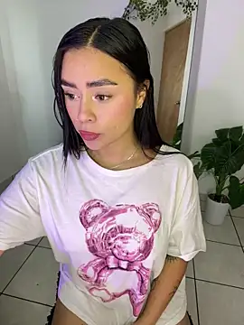 meli ortiz  online show from 03.11.26