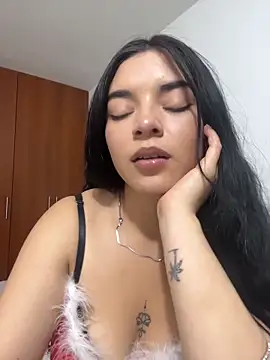 eileensophi online show from 12.23.25