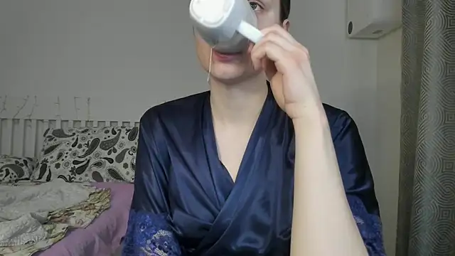 Snapshot of Hustle_Babyy chatting on 09.13.25 Hustle Babyy online show from 09.13.25