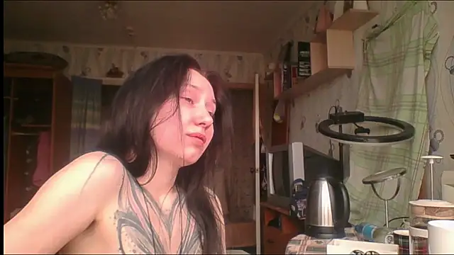 Snapshot of RussNocturnal chatting on 04.23.26 RussNocturnal online show from 04.23.26