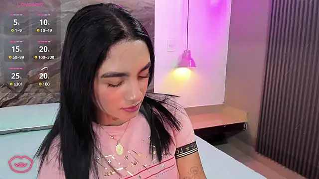 Snapshot of Estefy_gomez09 chatting on 03.11.25 Estefy gomez09 online show from 03.11.25