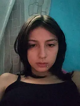 Maiden-Hot online show from 03.03.25