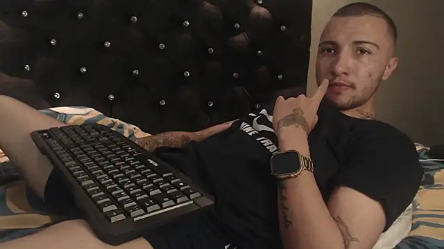 FemToMale online show from 03.01.25