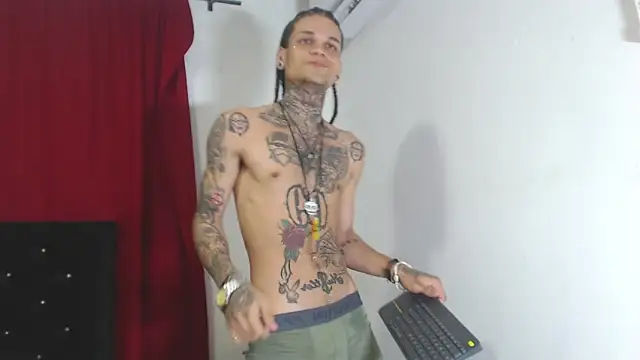 hot man05 online show from 02.24.25