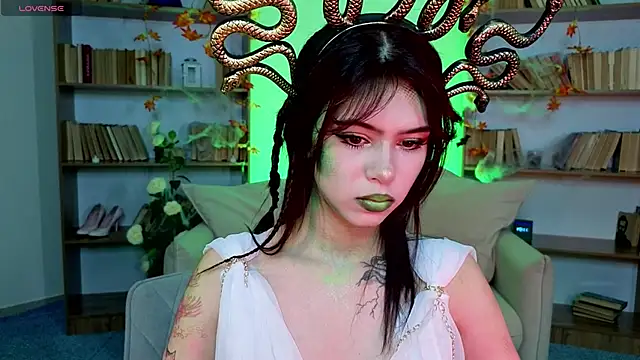 Hotary Yuko online show from 10.27.25