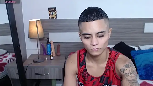 Liiamthompson online show from 11.20.25