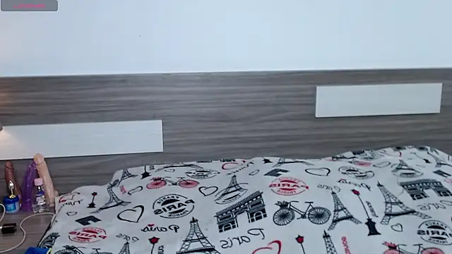 Liiamthompson online show from 01.12.26