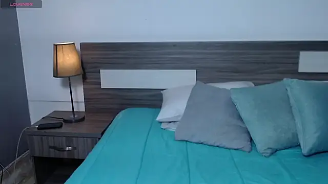 Liiamthompson online show from 02.21.26