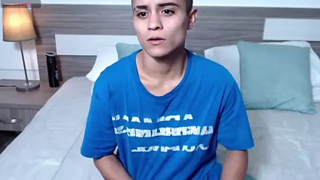 Liiamthompson online show from 03.31.26